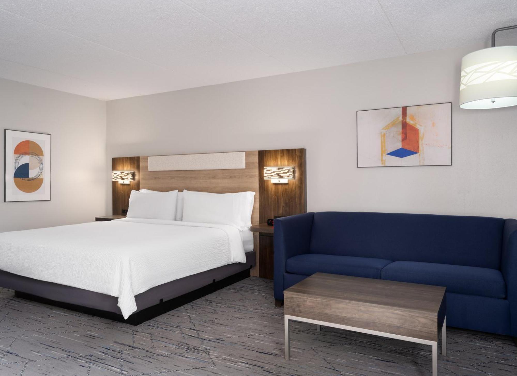 Holiday Inn Express Indianapolis Airport By Ihg Plainfield Exterior photo
